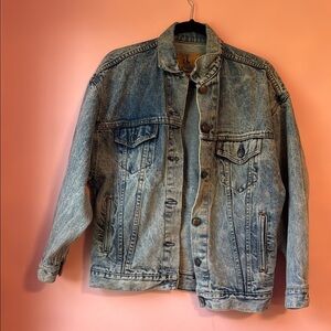 Levi’s vintage Jean jacket USA made 90s size small pink